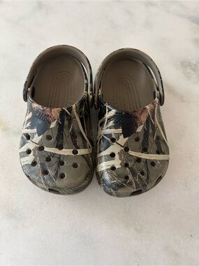 Boys Camo Crocs